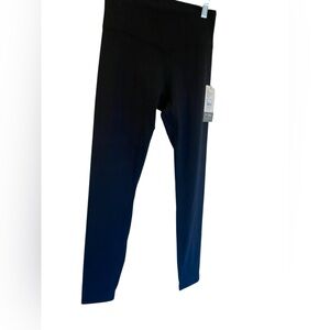 NWT Vuori all the form leggings BLACK Size S